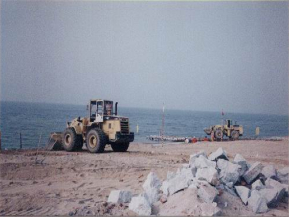 中海油番禺海底管线登陆安装项目（2004年）